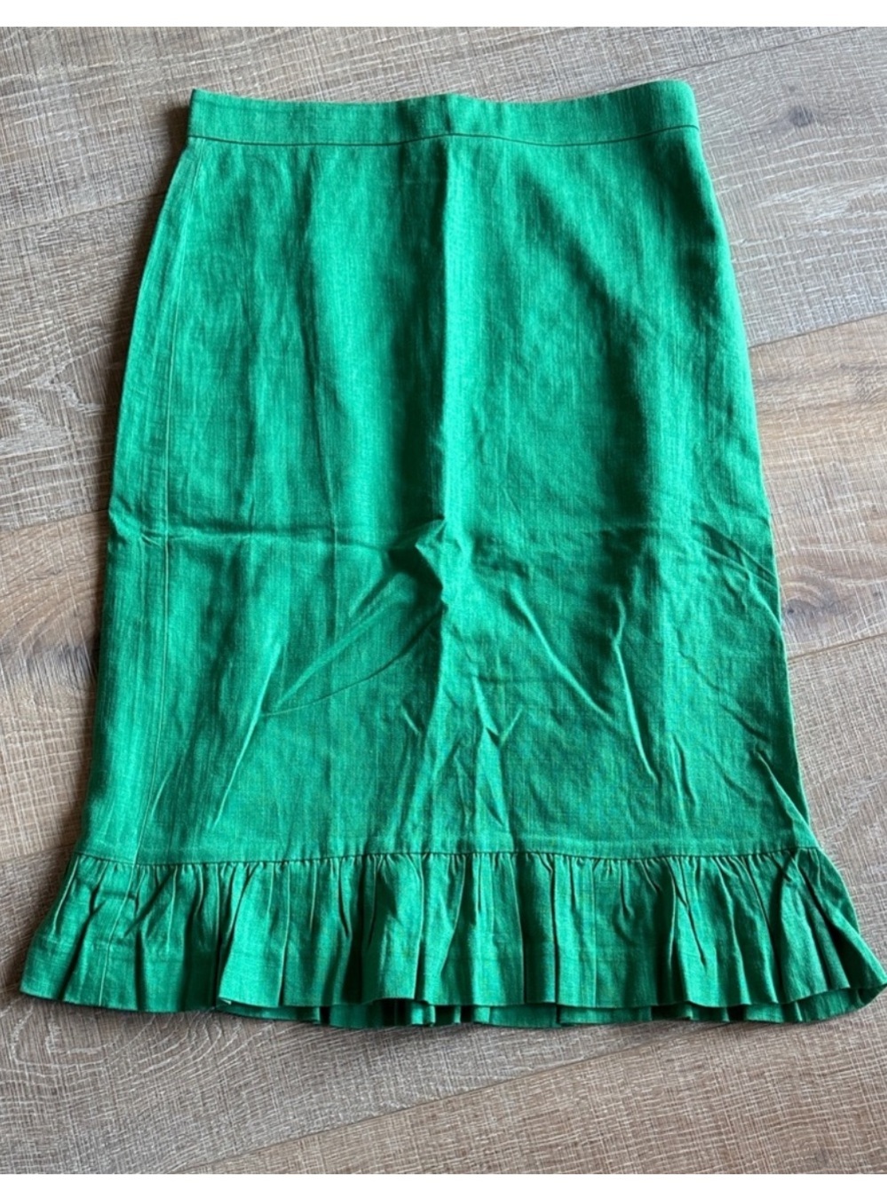 Ann Taylor emerald pencil Skirt with Ruffle Hem NWT LINED